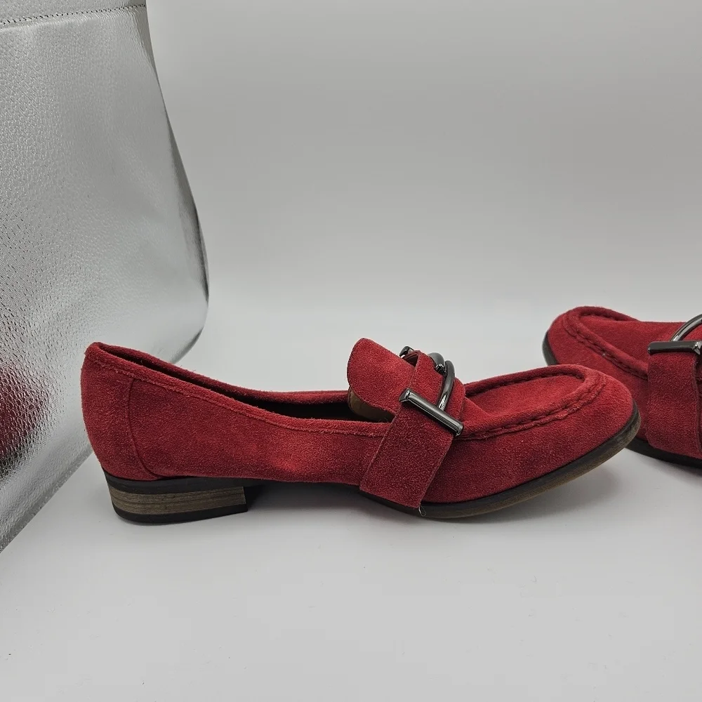 Franco Sarto Baylor T-Bar red suede loafers size 9